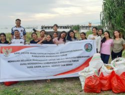 Aksi Mulia OMK Borong: Bersihkan Sampah, Berbagi Kasih Hingga Deklarasi Persatuan di Tengah Perbedaan Bangsa