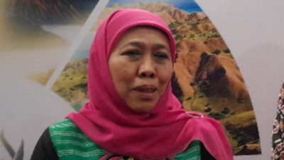Khofifah Sebut KUB Bank Jatim dan Bank NTT Sudah Sesuai Regulasi OJK